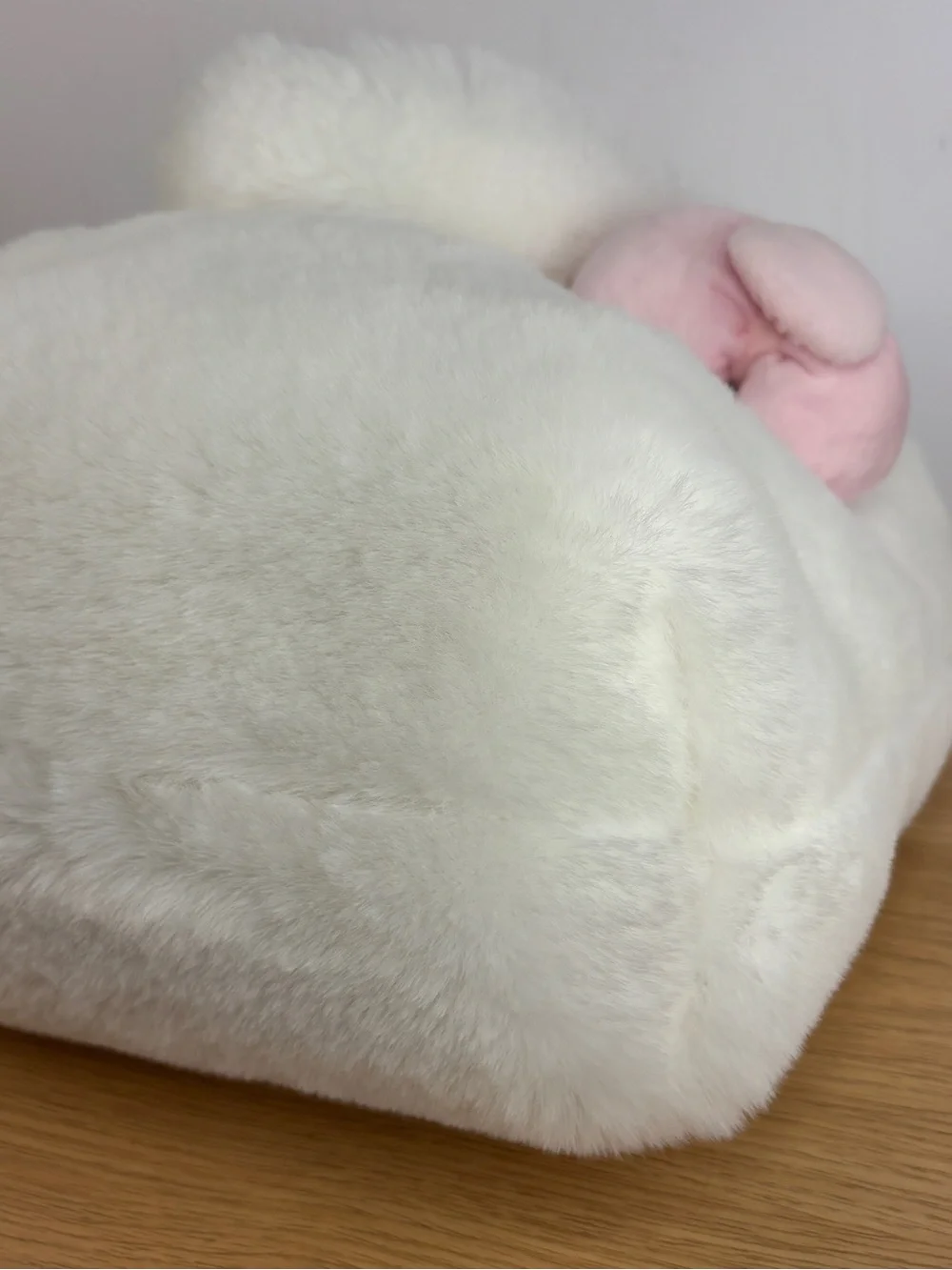 Sanrio Hello Kitty x Forever 21 Soft Plush Faux Fur Bag LIKE NEW!